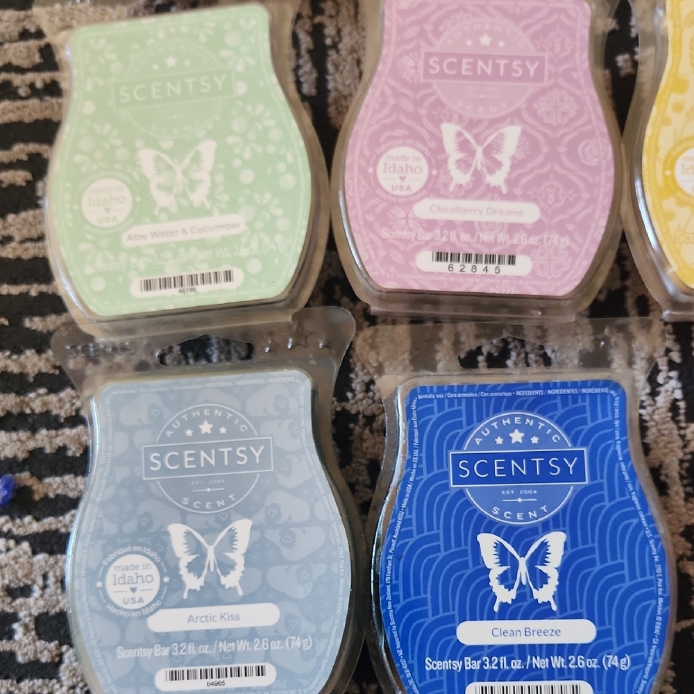 Scentsy Colorful Wax Melts Collection - Picture 4 of 5